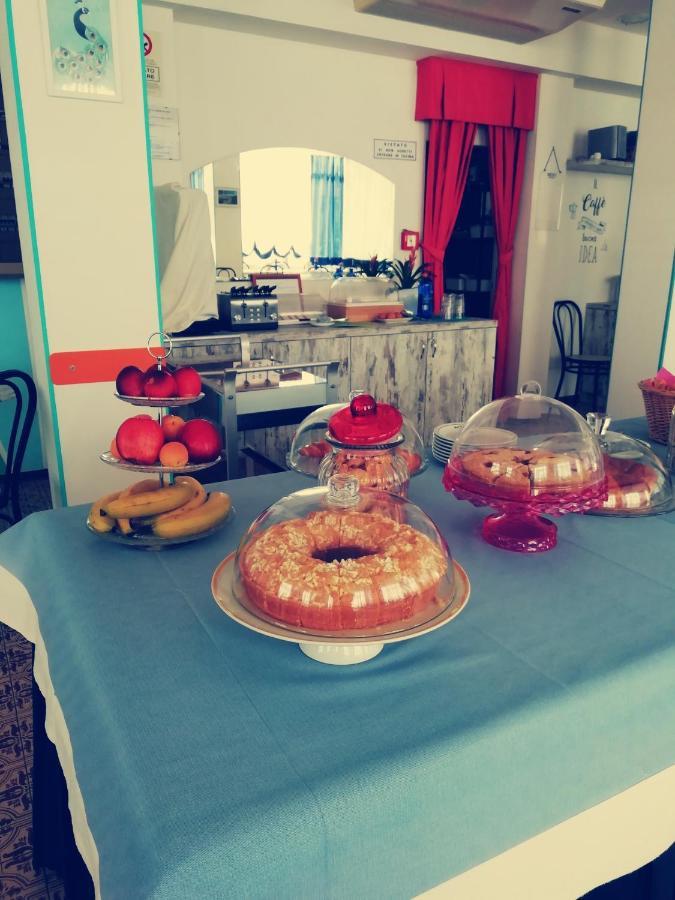 רימיני Hotel Goldene Rose מראה חיצוני תמונה