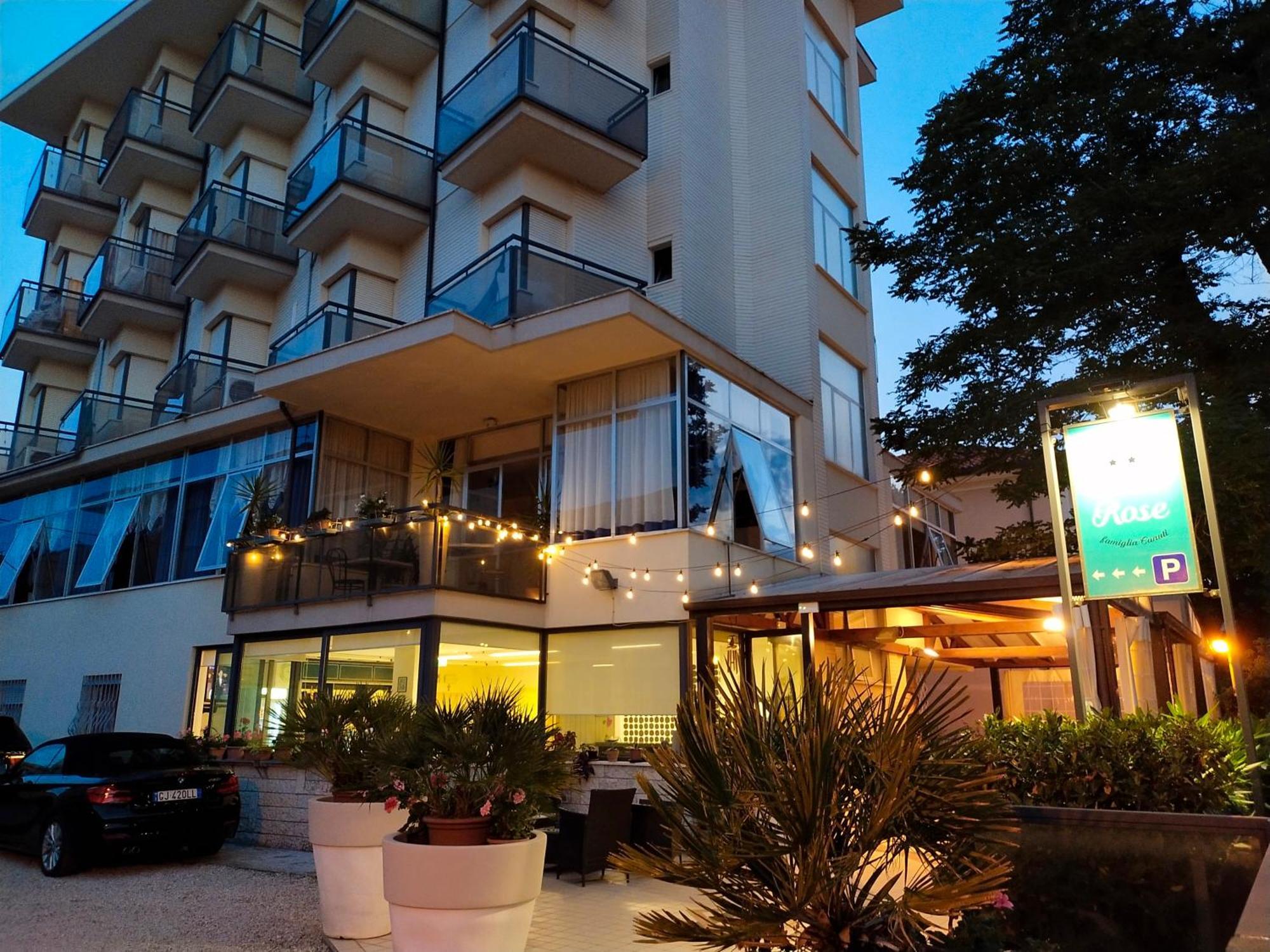 רימיני Hotel Goldene Rose מראה חיצוני תמונה