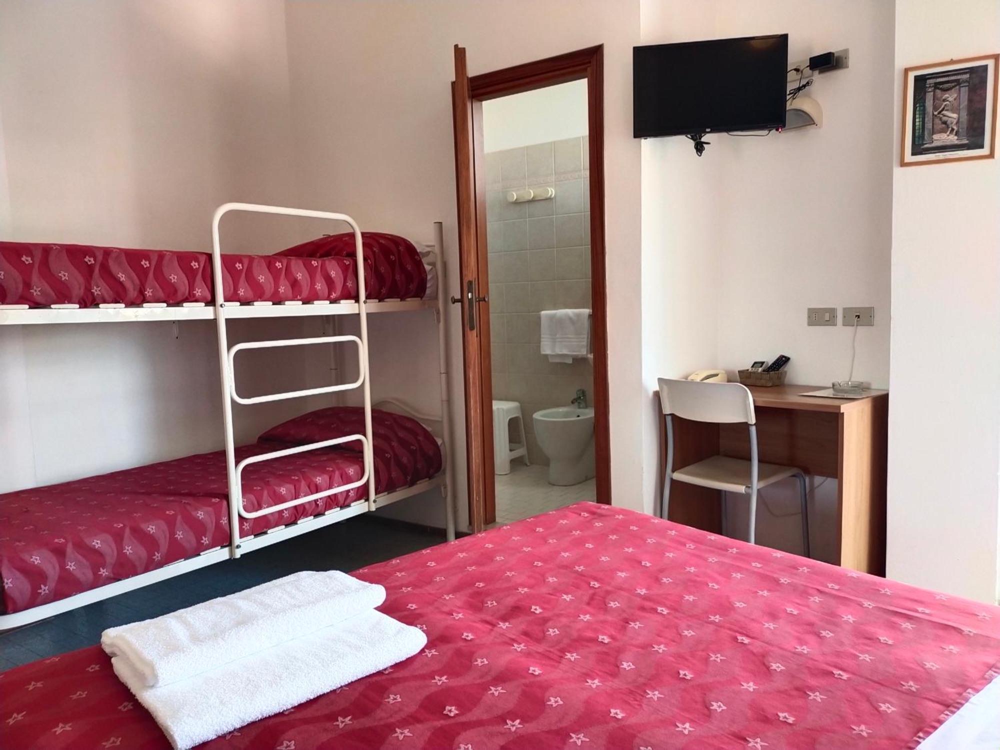 רימיני Hotel Goldene Rose מראה חיצוני תמונה